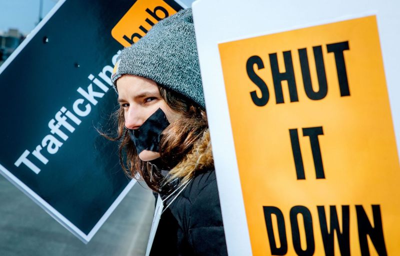 Image for the Tweet beginning: Because P0rnhub refuses to comply